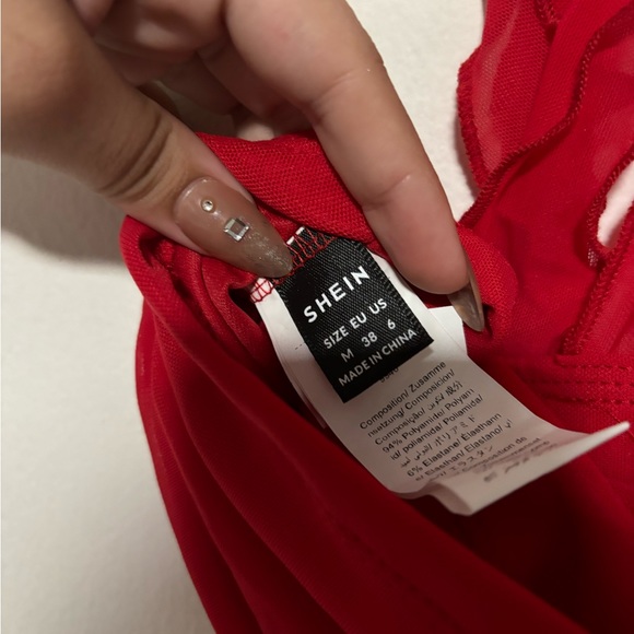 Red tube top with rose 🌹 - Picture 3 of 3